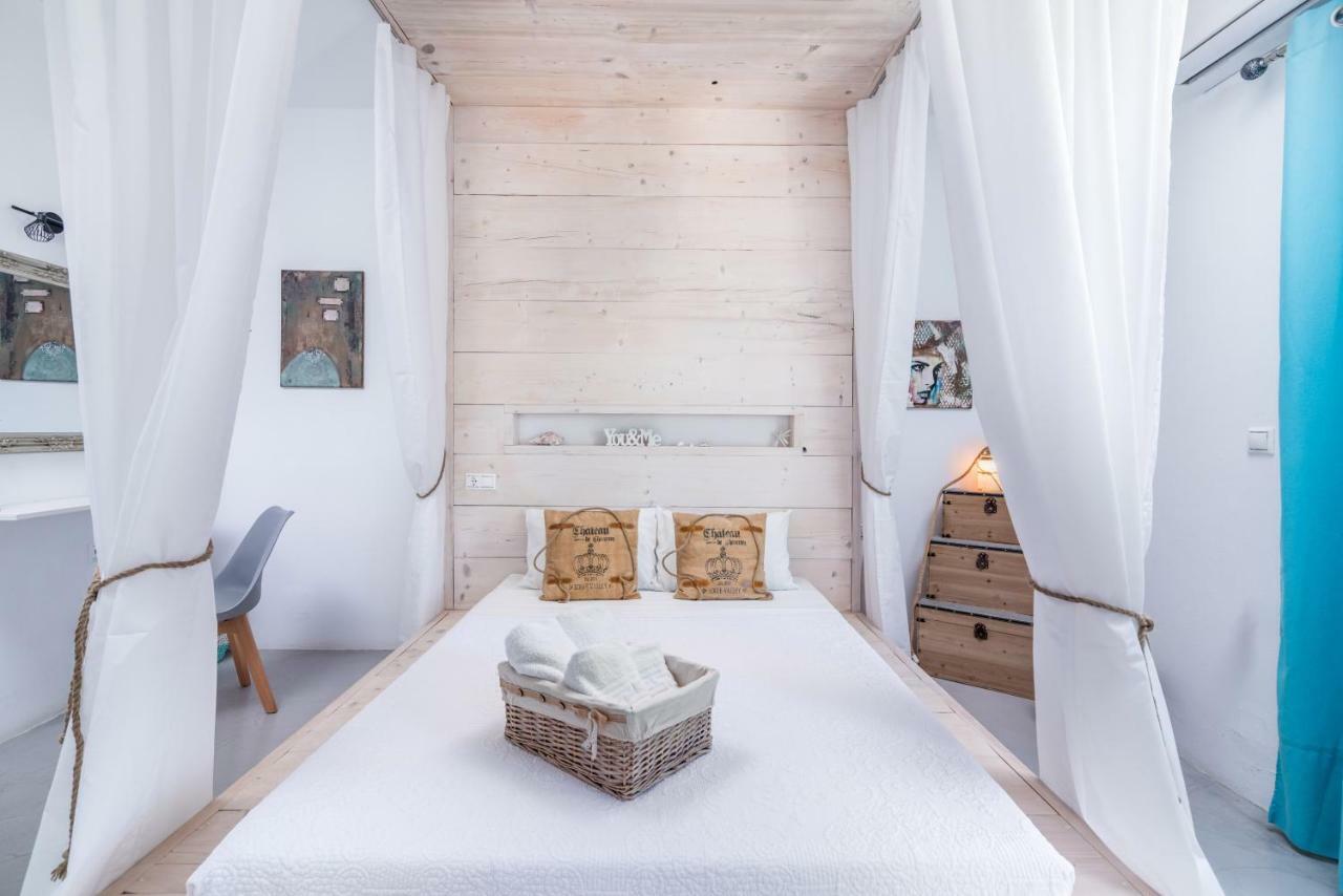 Villa Iceberg Kalamaki  Buitenkant foto